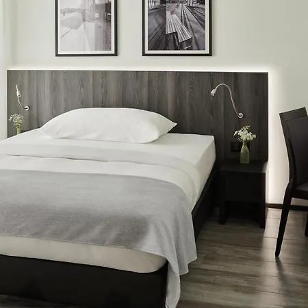 Three Point Apartment